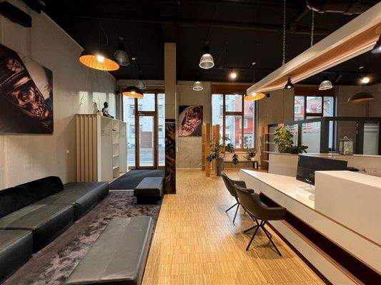 Laden - Blickwinkel 1 