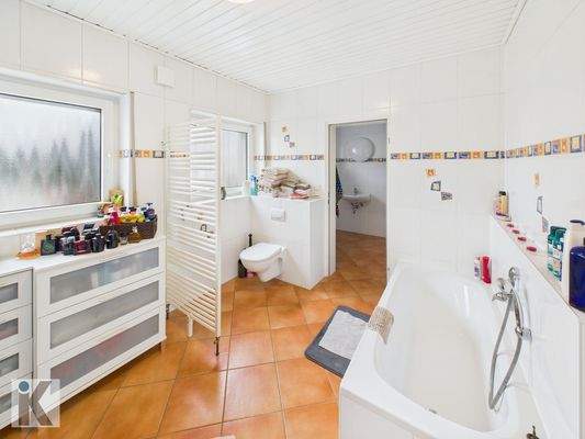 Badewanne/Duschkabine