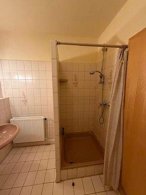 OG WannenDuschbad innenliegend