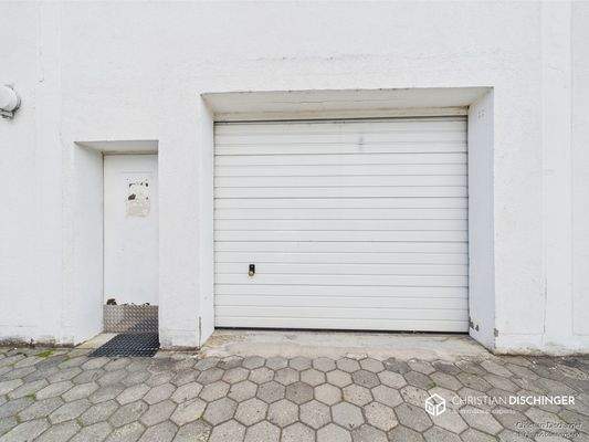 Eingang / Garage