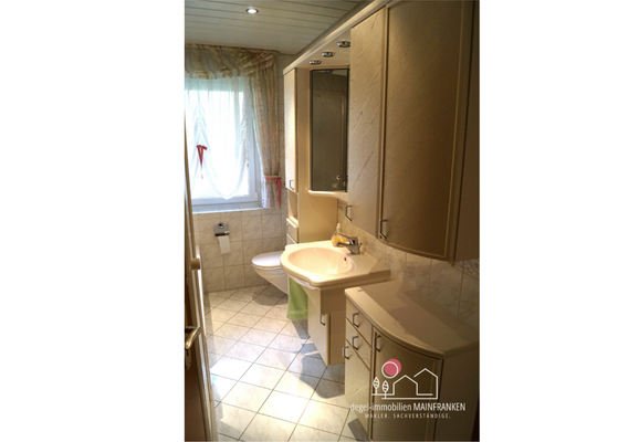 Tageslichtbadezimmer im Erdgeschoss