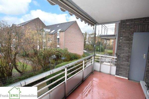 Balkon 2 mit Abstellkammer, 4-Zimmer-Wohnung mit 2 Balkonen zum Kauf in Düsseldorf Hassels, Frank Ewe
