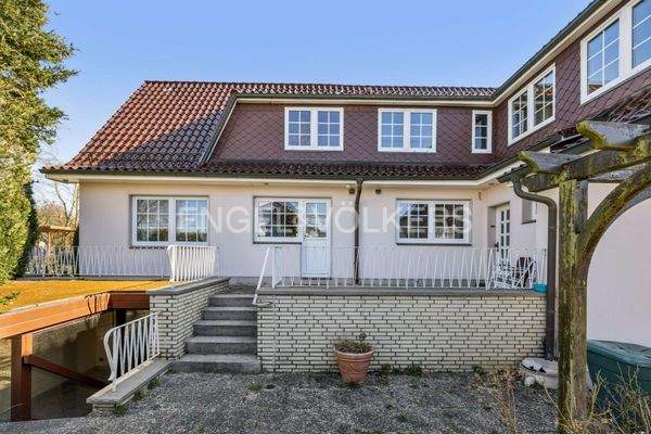 weitere Ansicht Terrasse und Kelleraufgang - Wohneinheit 1