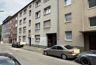 Straßenansicht (Haus 2)