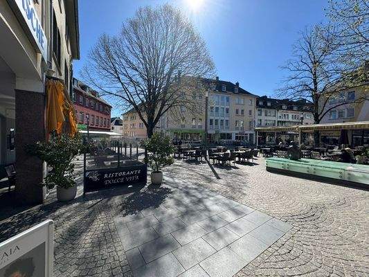 Verkaufs-/ Bewirtungsbereich