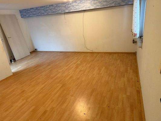 Hobbyraum im Keller.jpg