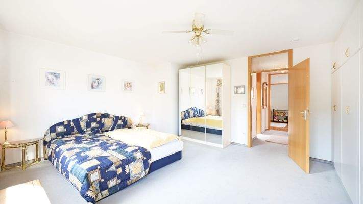 OG - Arbeits- / Kinderzimmer