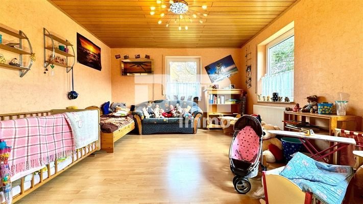 EG Kinderzimmer 2 / Gästezimmer WE1