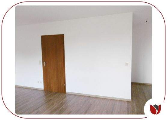 Neuwertiger Designbodenbelag in Holzoptik