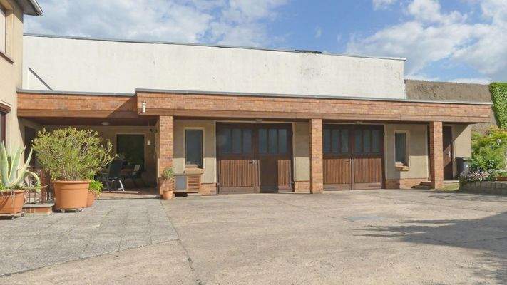 Große Doppel Garage