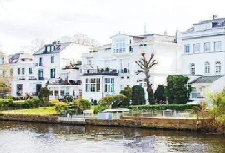 Stuttgart am Neckarufer