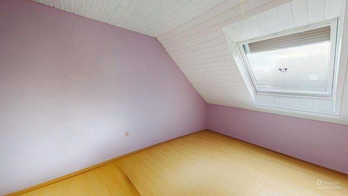 Schlafzimmer 1 unmöbliert