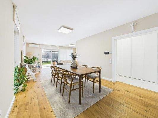 Wohn- und Essbereich 5