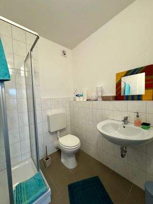 Badezimmer mit Dusche