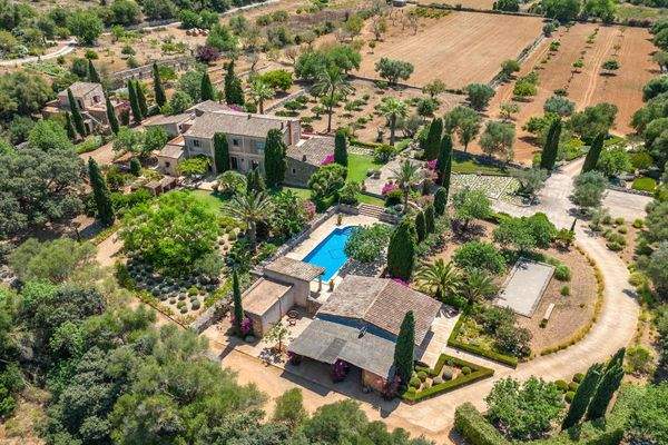 Romantisches Fincaanwesen mit 2 Gästehäusern, Pool und herrlichen Panoramablick nahe Felanitx