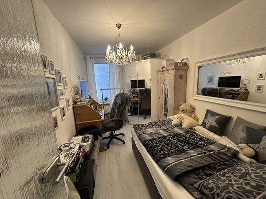 Kinderzimmer (OG rechts)