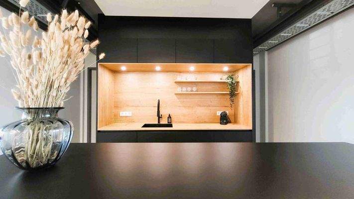 raeume-robert-perthel-straße-3