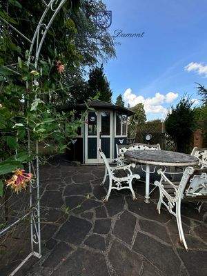 Terrasse mit Pavillon