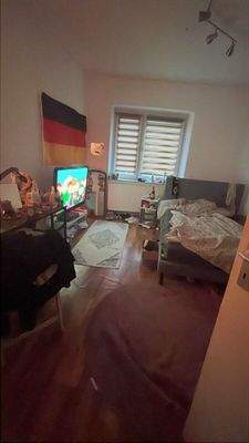Schlafzimmer (1.OG)