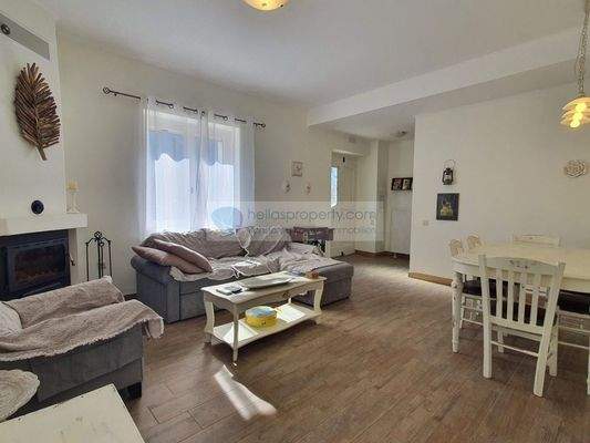 img_5ae0c7fd-915f-4a36-b3f0-915aa2c6ed86