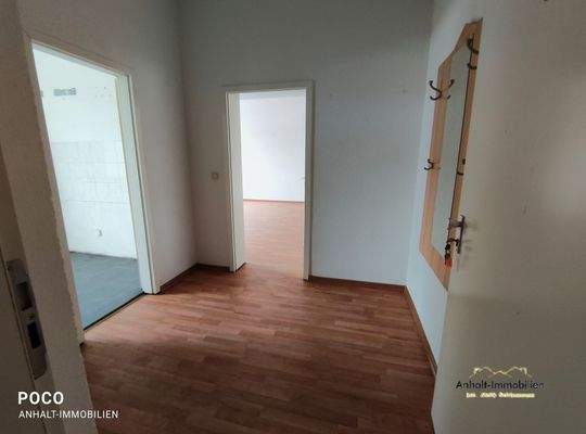 1. OG L, Eingangsbereich-Flur