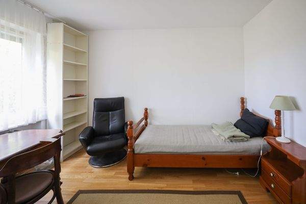 Schlafzimmer Untergeschoss 2