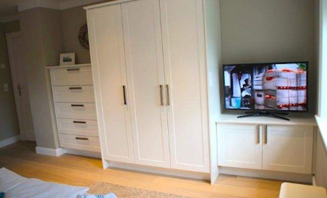 Einbauschränke mit TV