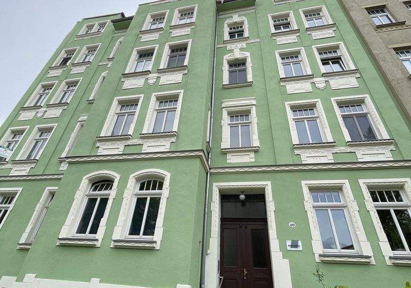 Horst-Menzel-Str.* solide 2-Raum Wohnung mit Balkon in ruhiger Lage