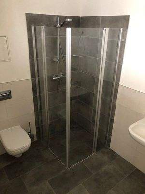 Dusche Taubenstr. 25.jpg