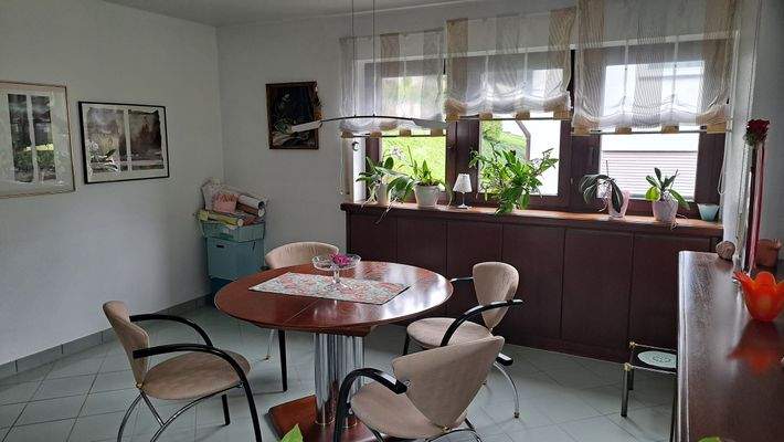 Esszimmer Hauptwohnung