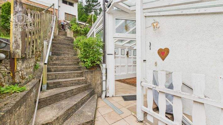 CAM01984G0-PR0473-STILL029