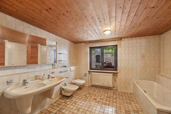 Badezimmer Erdgeschoss