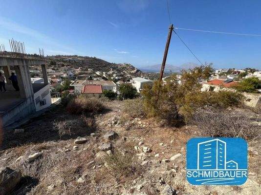 Kreta, Kamilari: Bebaubares Grundstück im Zentrum zu verkaufen