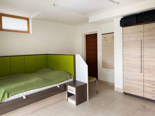 6a42f848-2e3b-4e61-8a10-f77ef8e346c6_original