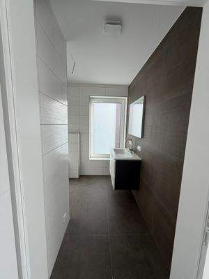 Möbeliertes Badezimmer