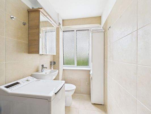 Außenliegendes Badezimmer