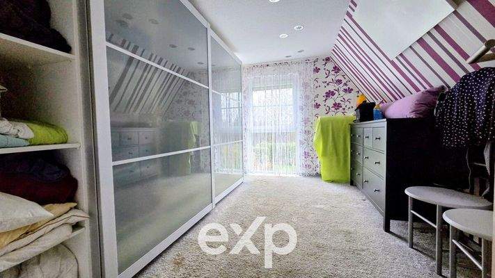 Ankleide / Kinderzimmer