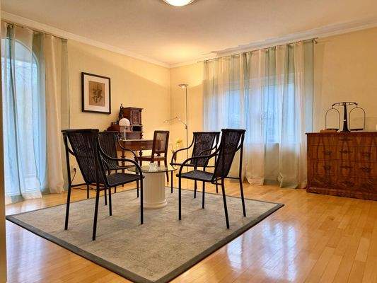 Arbeits- oder Kinderzimmer im 1. Obergeschoss