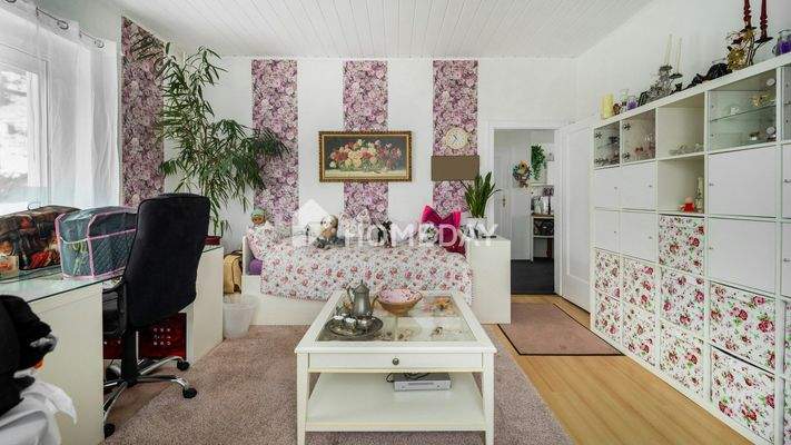 1. OG Schlafzimmer 1 2