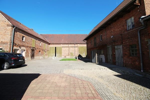 Hof2.JPG