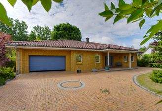 Vorderansicht des Hauses