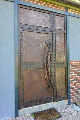 13  Maßanfertung aus Stahl