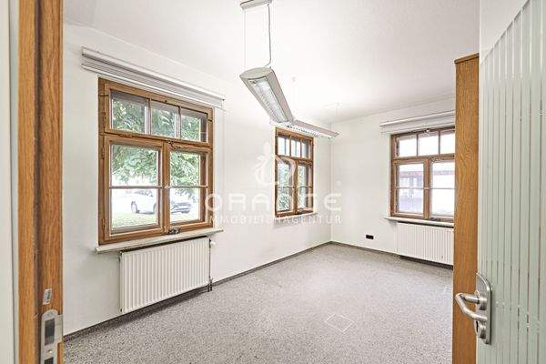 Genügend Licht von Außen ist in allen Büros vorhanden