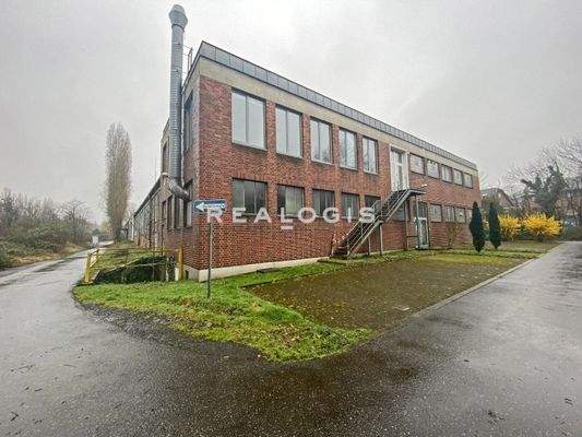 Außenansicht Hallenfläche