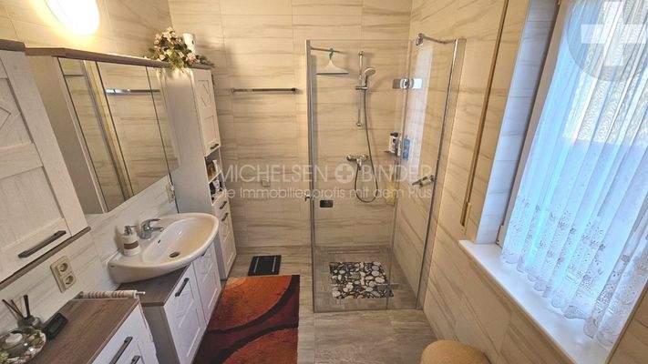 11_Duschbad_Einfamilienaus-Petzinsee-Schwielowsee-Geltow_ID209251101WS