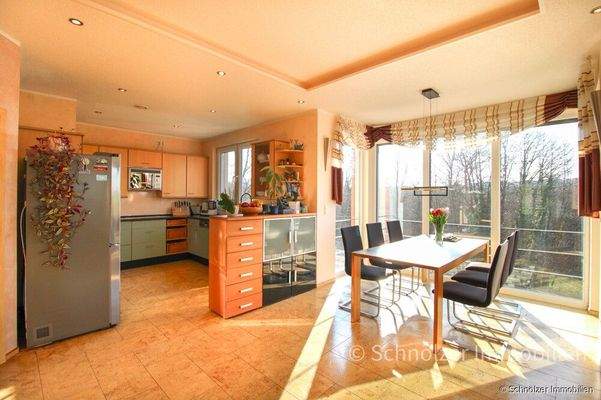 offener Kochbereich mit tollem Weitblick