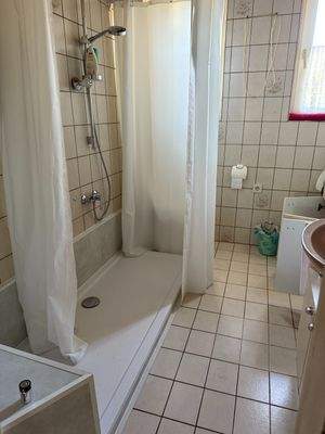 Duschbad im OG
