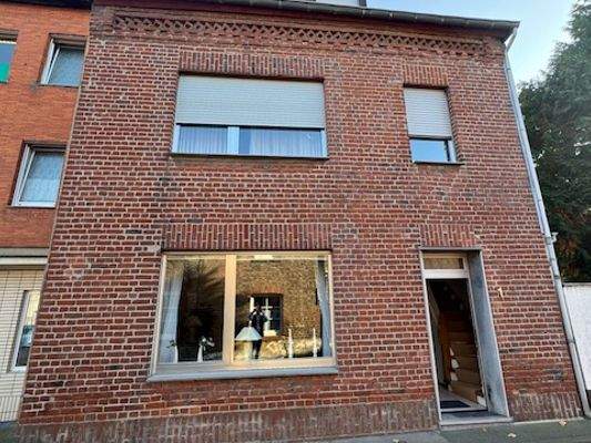 Vorderansicht Haupthaus.jpg