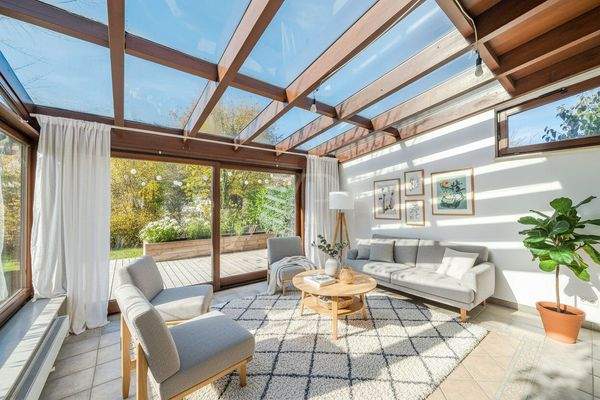 Wintergarten mit Gestaltungsbeispiel Terrasse