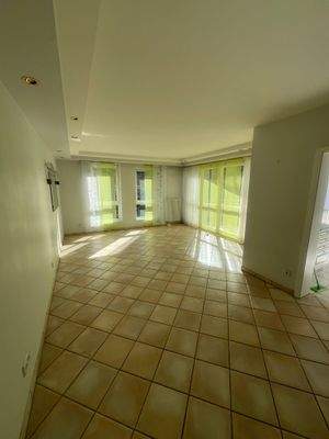 Wohnzimmer Foto 2(2).jpeg